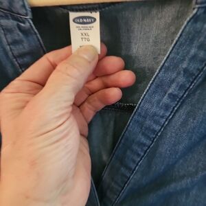 Sleeveless denim top